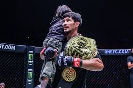 英超曼联3-2险胜切尔西